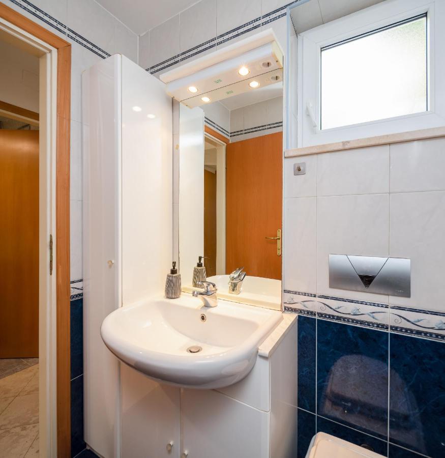 Sunny Vista Apartment Omis Bagian luar foto