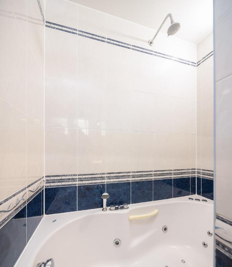 Sunny Vista Apartment Omis Bagian luar foto